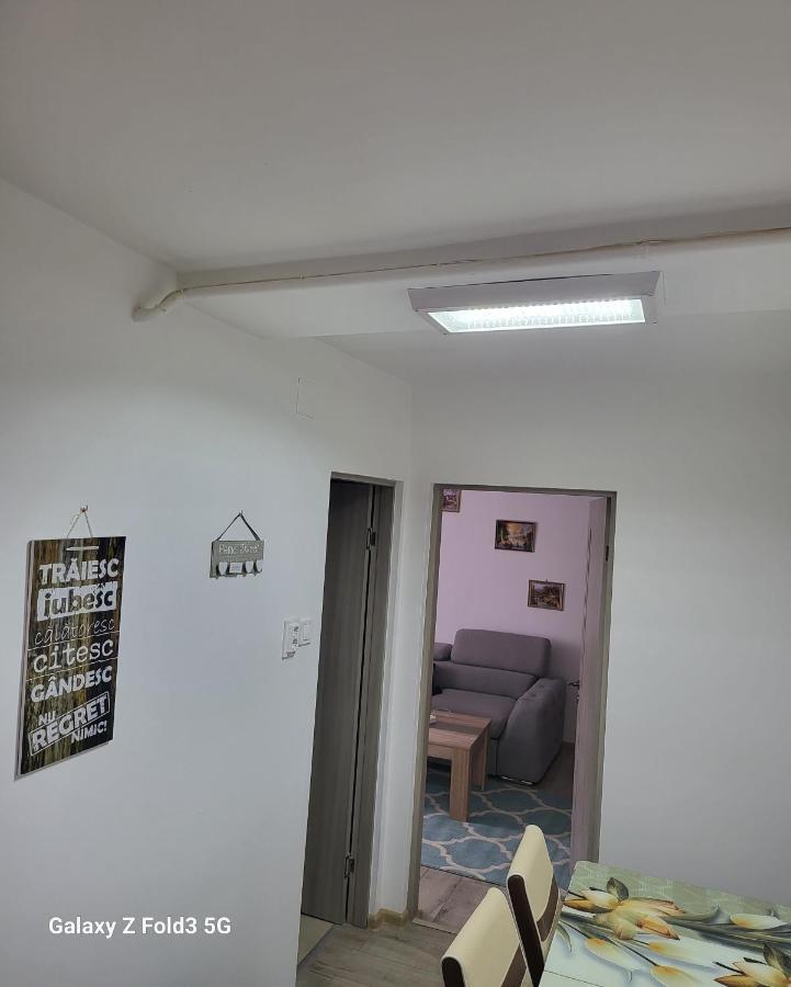 Apartament In Bucovina, Campulung Moldovenesc, Impecabil . Apartment Exterior foto