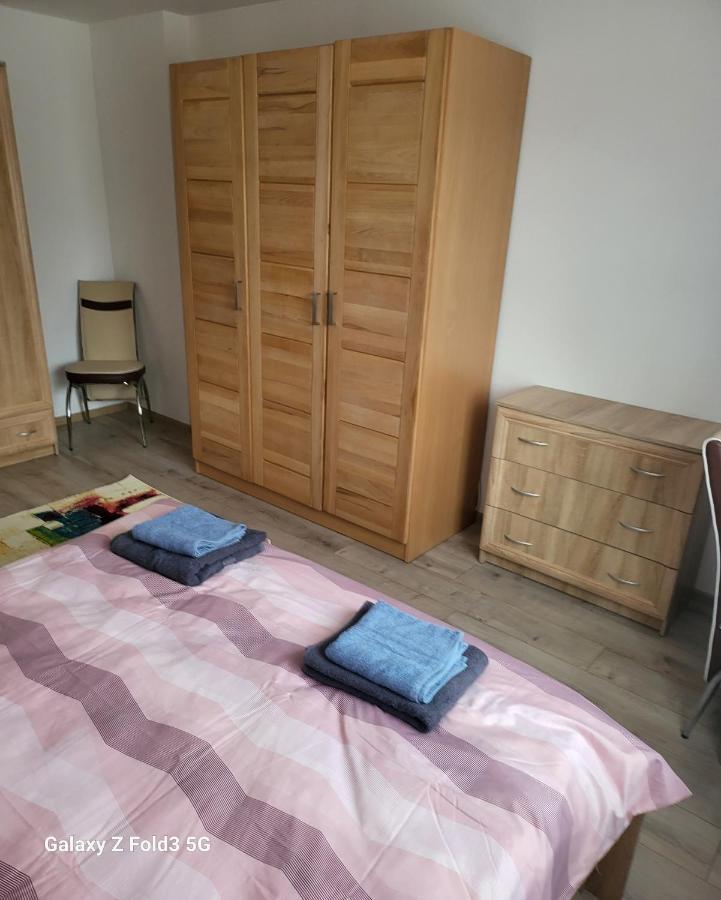 Apartament In Bucovina, Campulung Moldovenesc, Impecabil . Apartment Exterior foto