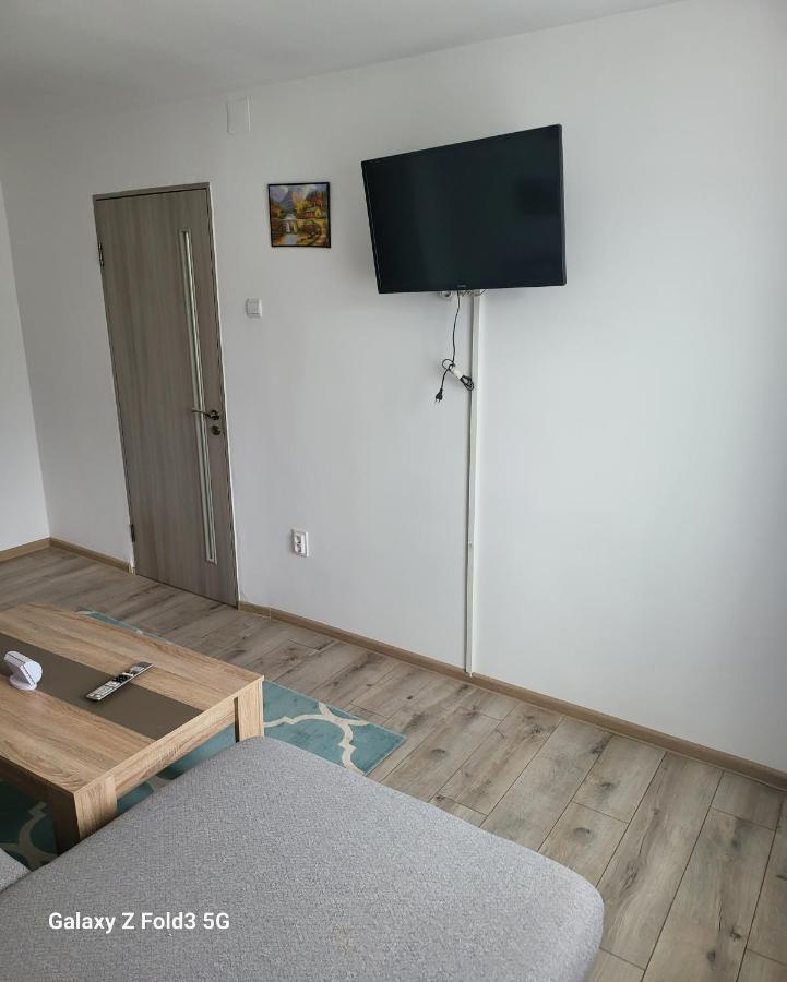 Apartament In Bucovina, Campulung Moldovenesc, Impecabil . Apartment Exterior foto